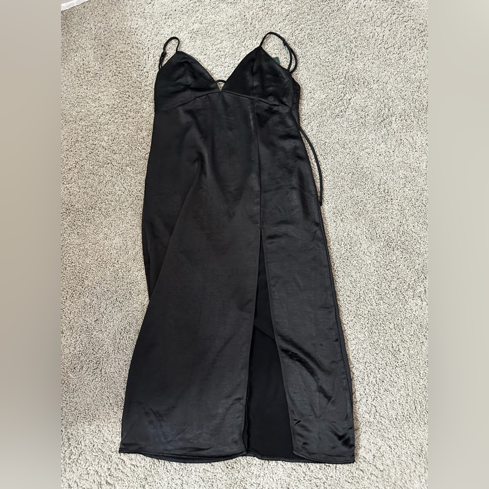 Black dress with leg slit
